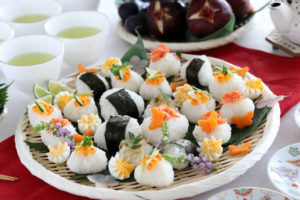 つくれぽ1000｜鮭おにぎりレシピ人気1位～10位をアレンジから鮭フレークを使う作り方まで紹介