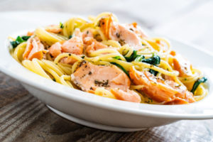 つくれぽ1000｜鮭(サーモン)パスタレシピ人気1位～10位を鮭フレークで作る簡単なレシピから和風・クリームパスタまで紹介