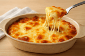 チーズがとろーりと溶けた美味しそうなチーズ焼き料理